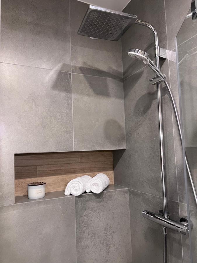 Apartament Jeleniowska Podziemny Parking Taras Appartement Kielce Buitenkant foto
